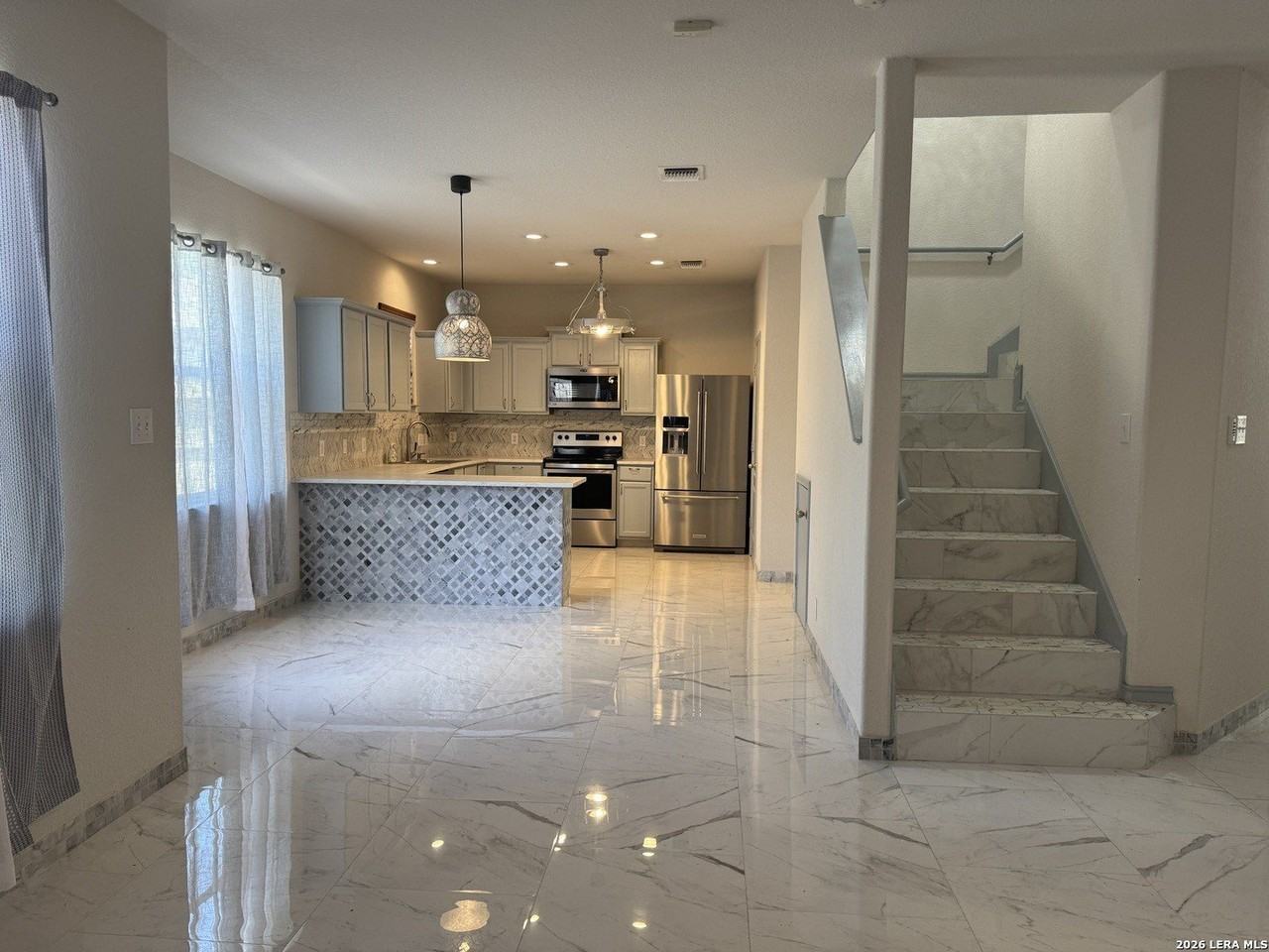 10543 Weser Ln - Photo 3 of 27