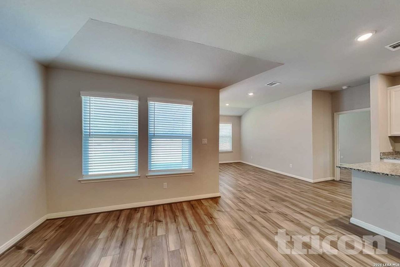 13503 Emerson Way - Photo 2 of 20