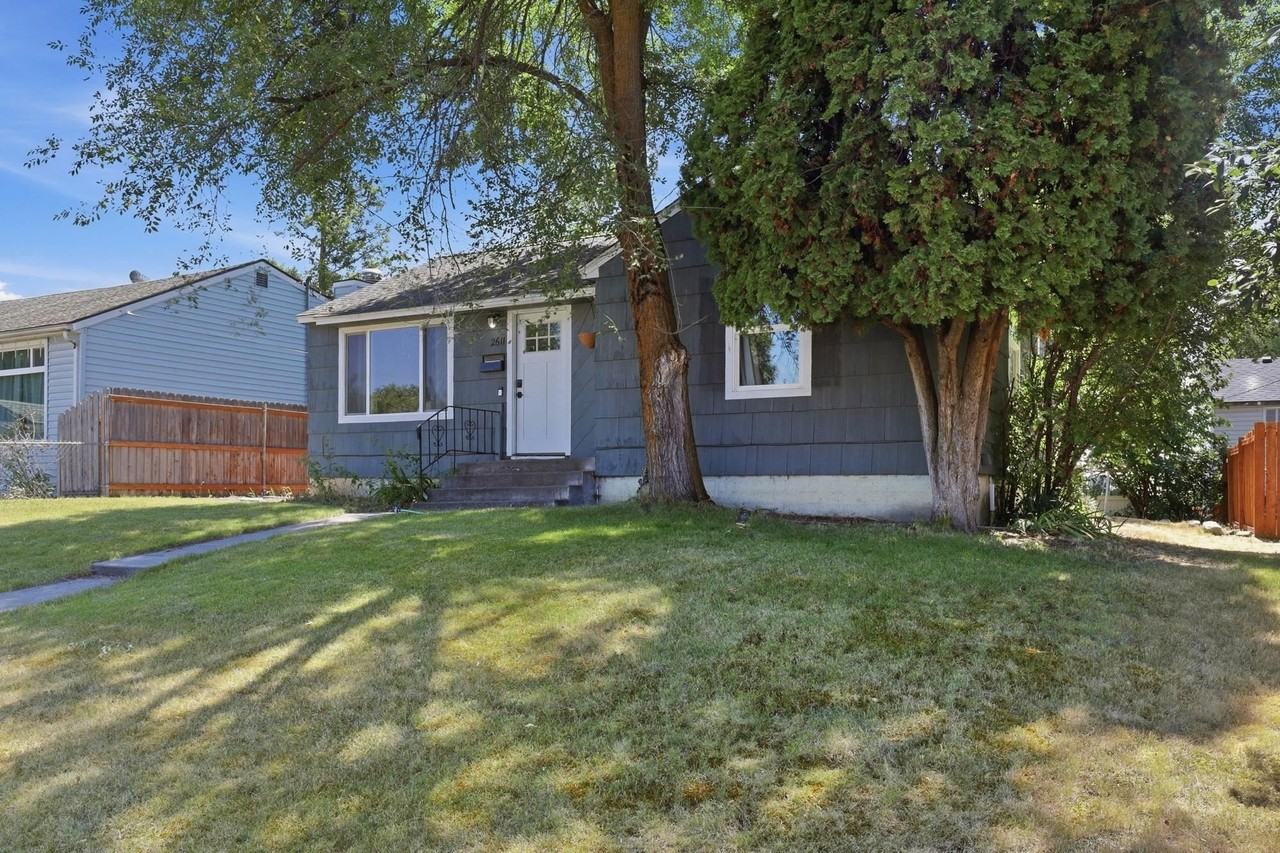 2611 W Broad Ave - Photo 3 of 26