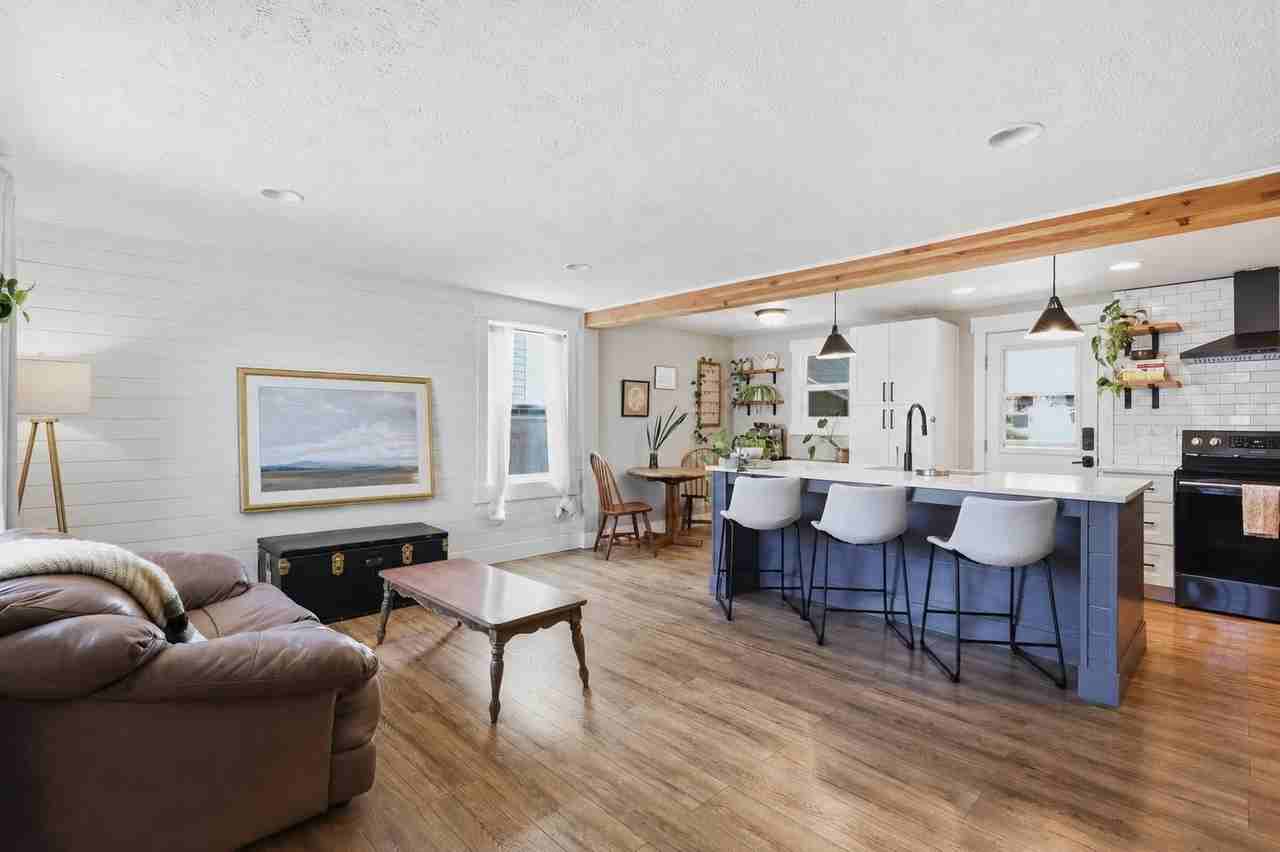 2611 W Broad Ave - Photo 4 of 26