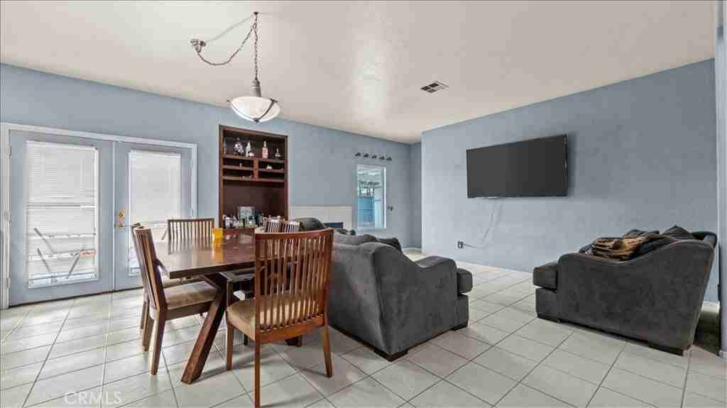 13541 Princeton Dr - Photo 4 of 20