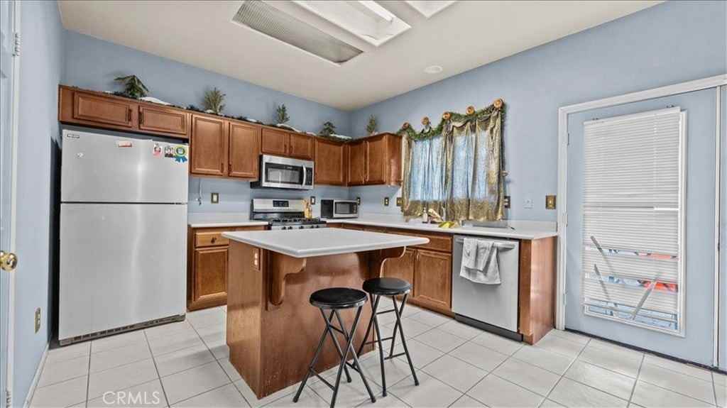 13541 Princeton Dr - Photo 7 of 20