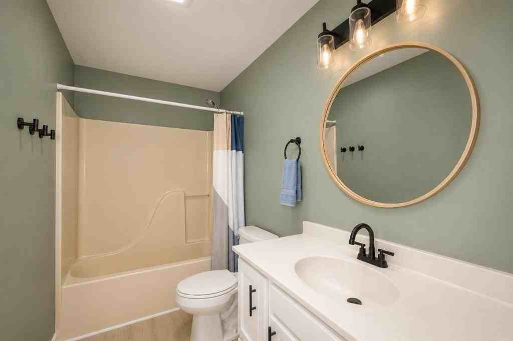 5749 Lacy Rd - Photo 7 of 15