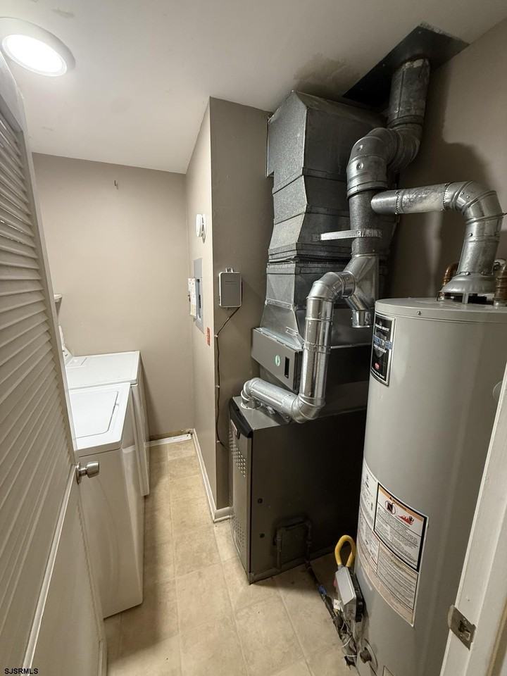 25 Oyster Bay Rd #B - Photo 5 of 11