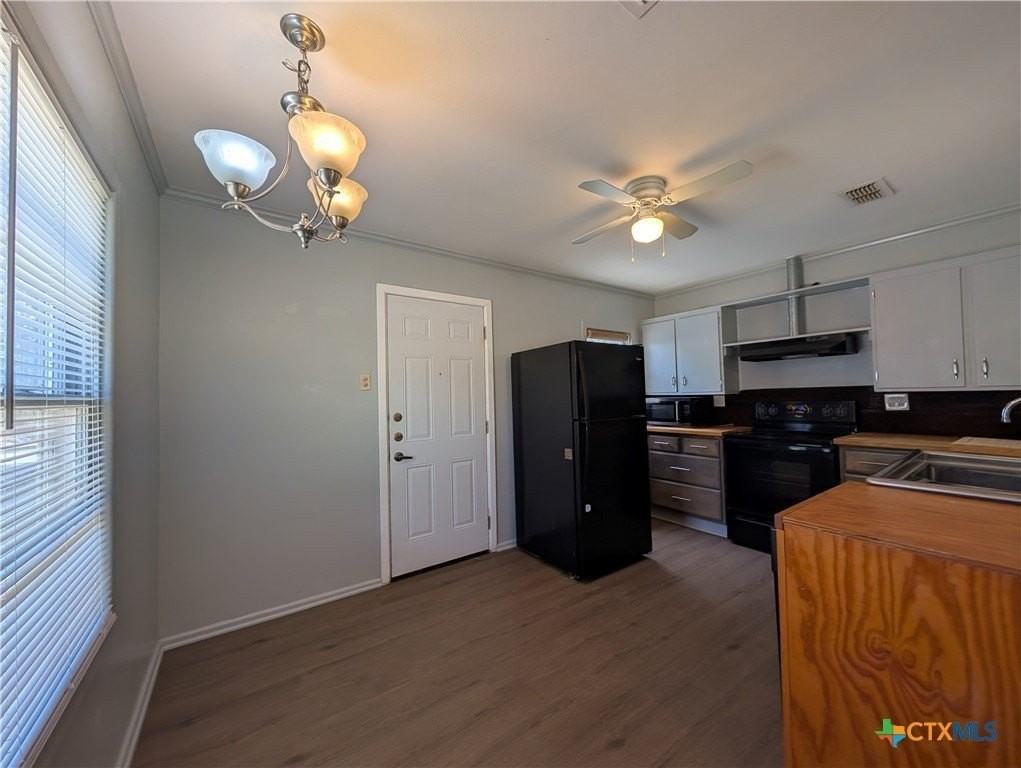 890 Josephine St - Photo 7 of 40