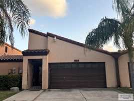 featured image of 17 Waterfront Dr