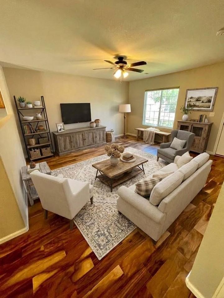 6745 Brittany Dr - Photo 6 of 29