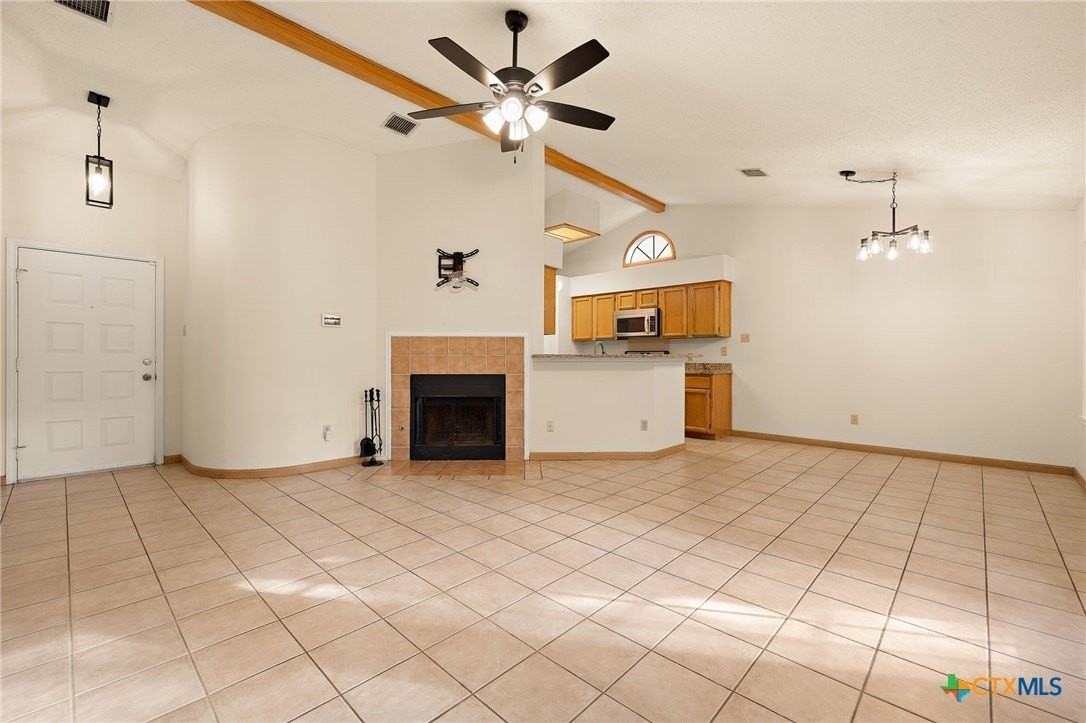 1604 Texas Oak Way - Photo 4 of 20
