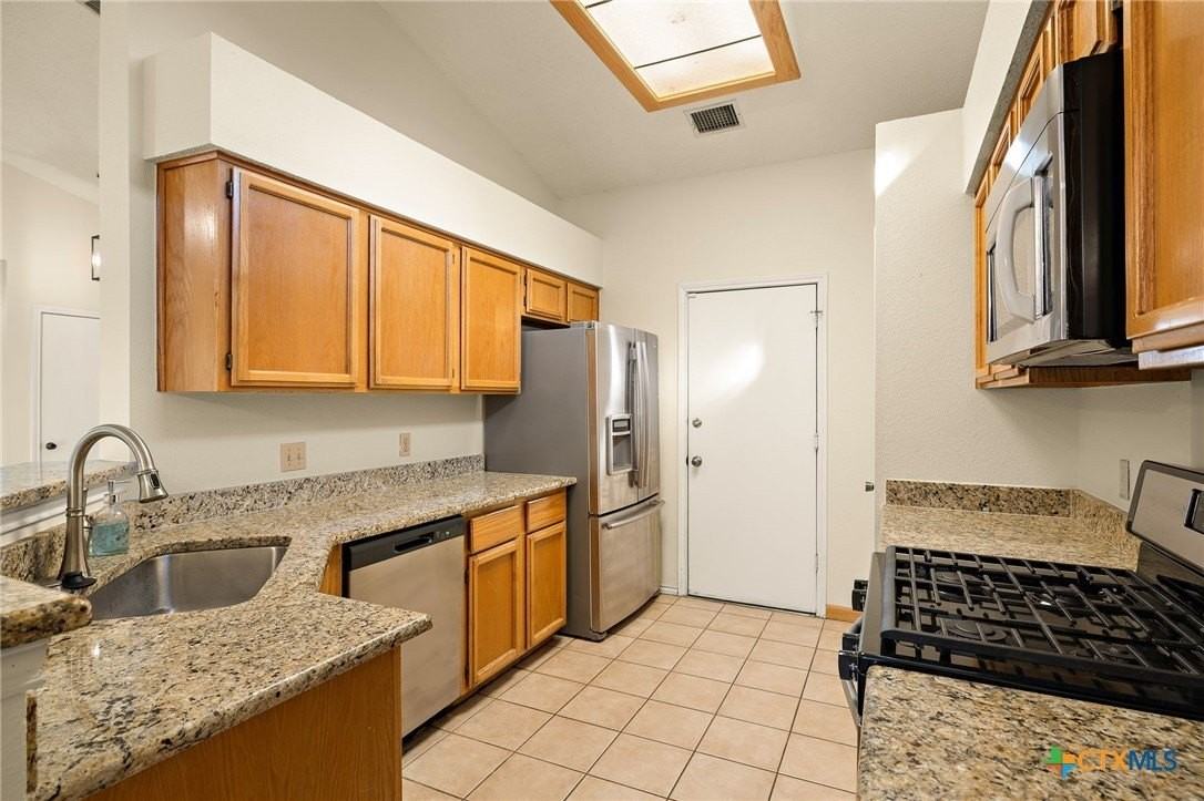 1604 Texas Oak Way - Photo 7 of 20