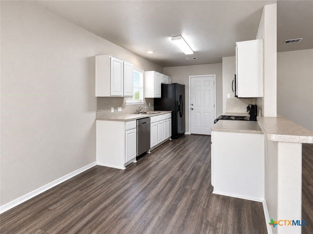 3610 Del Mar Ct - Photo 3 of 15