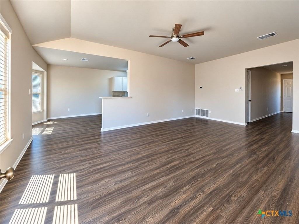 3610 Del Mar Ct - Photo 5 of 15