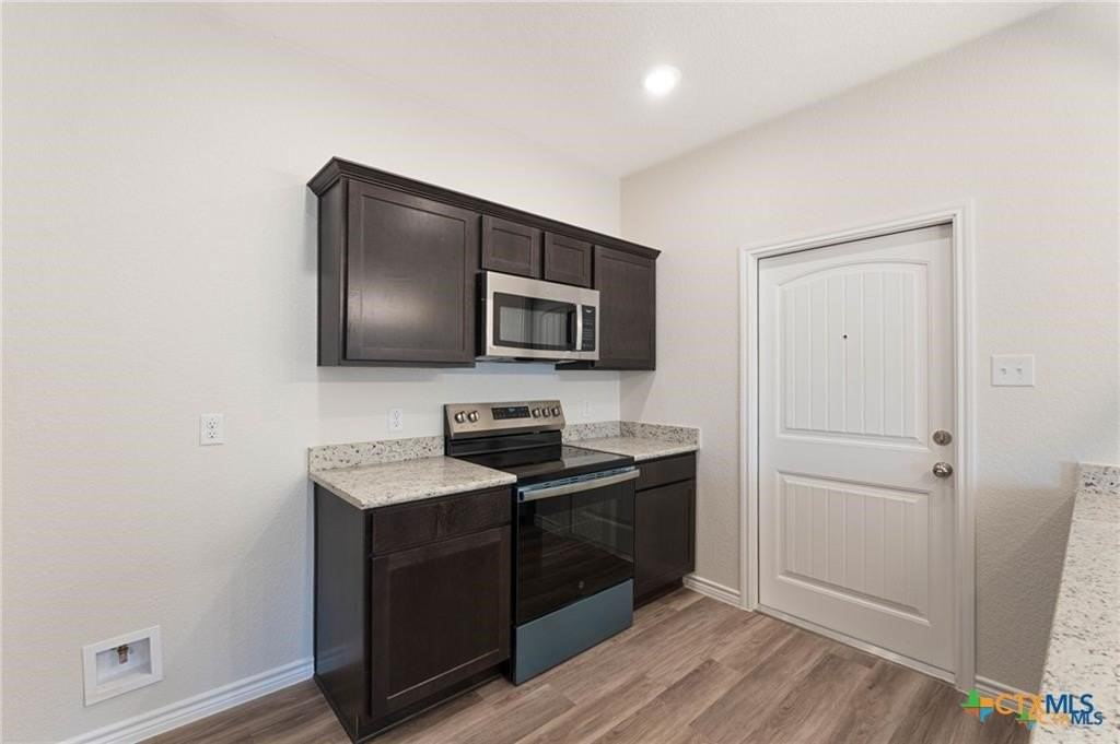 505 Adley Ave #B - Photo 5 of 12