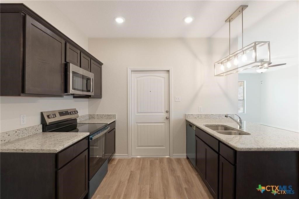 505 Adley Ave #B - Photo 6 of 12