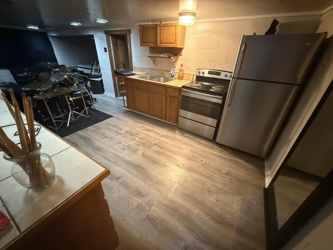 1610 Atkamire Dr - Photo 3 of 9