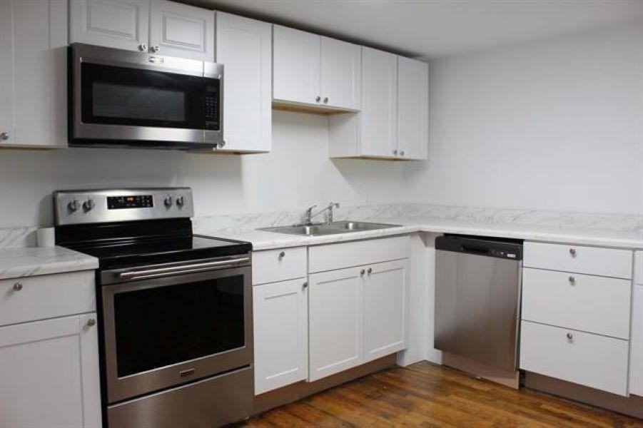 2900 Gerald Dr - Photo 4 of 20