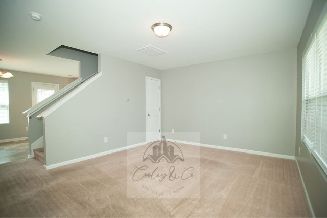 35 Michelle Ct #1 - Photo 5 of 22
