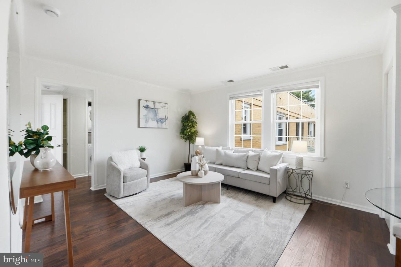 3909 Pennsylvania Ave Se #302 - Photo 3 of 21