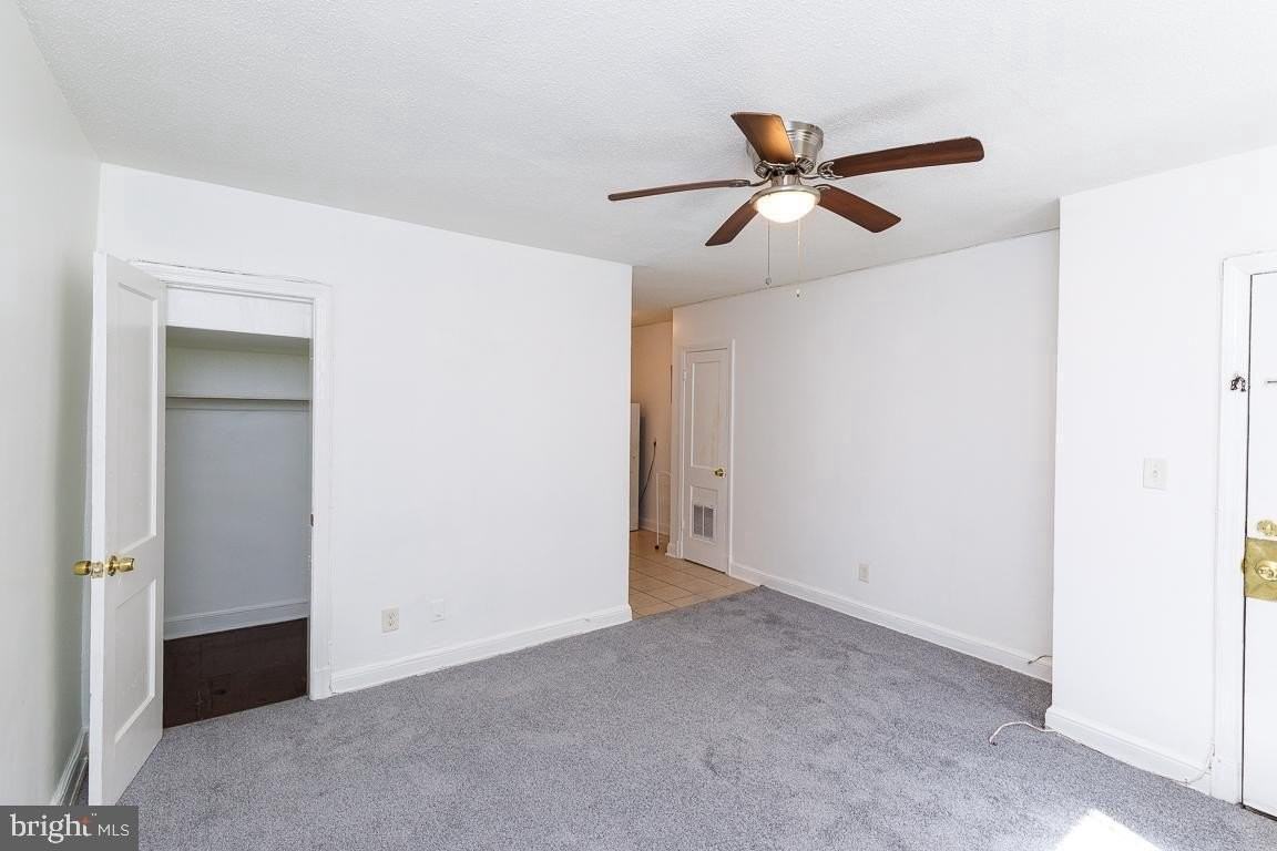 430 Mellon St Se #2 - Photo 6 of 20