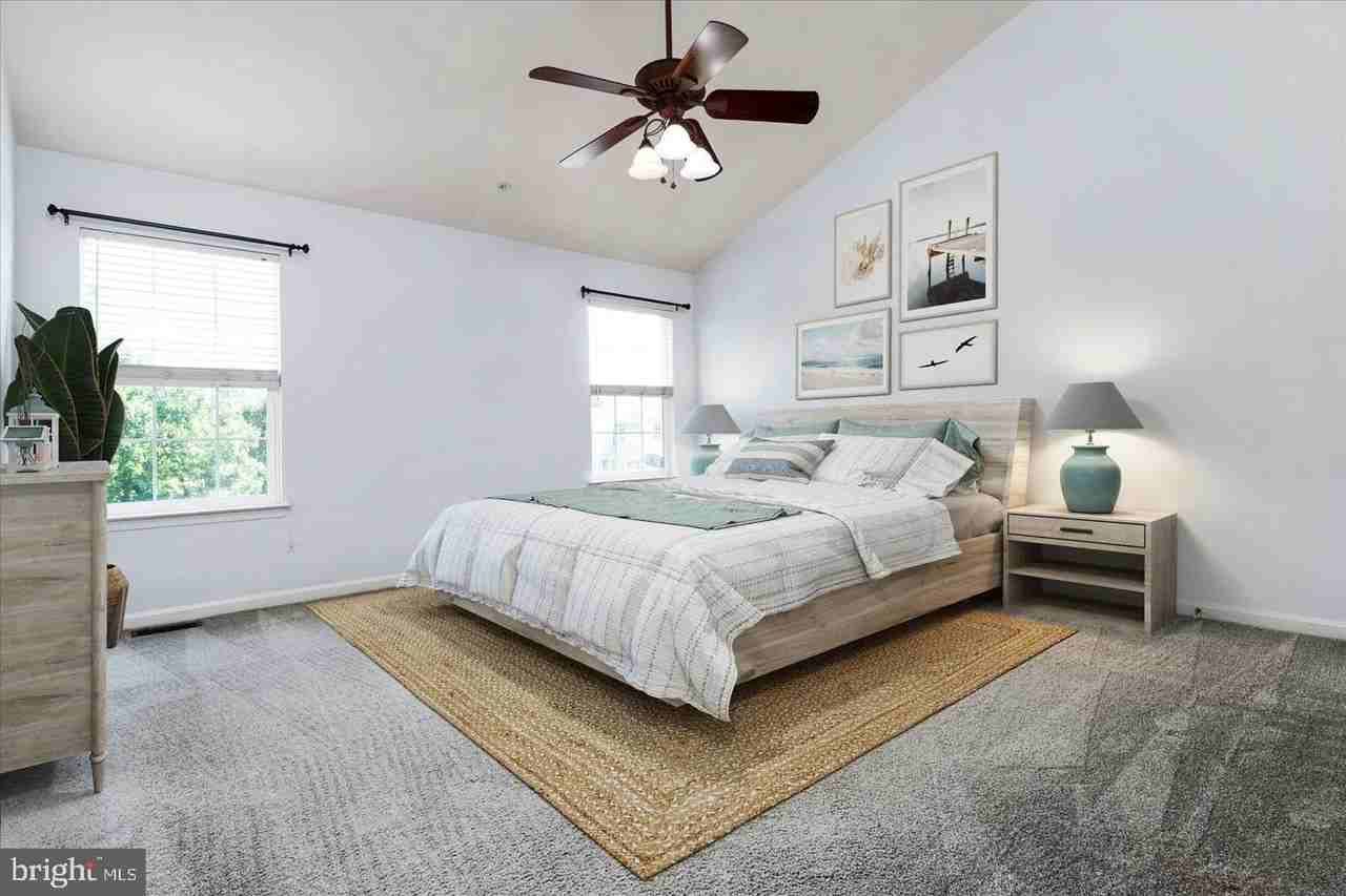 1020 Meandering Way - Photo 3 of 39