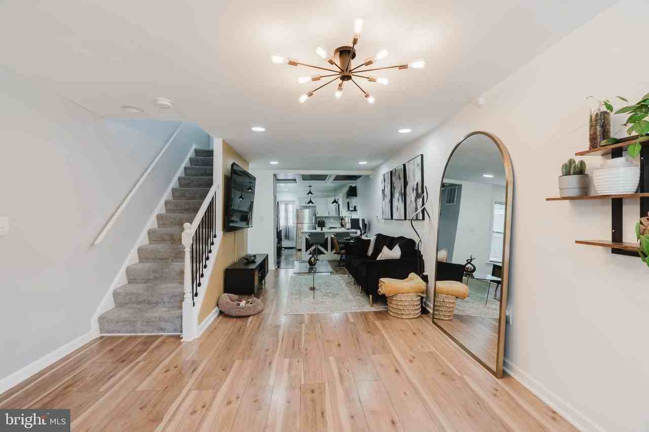 1639 N Spring St - Photo 2 of 30