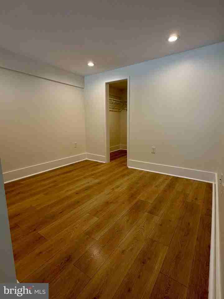 631 S Broadway #202 - Photo 7 of 9