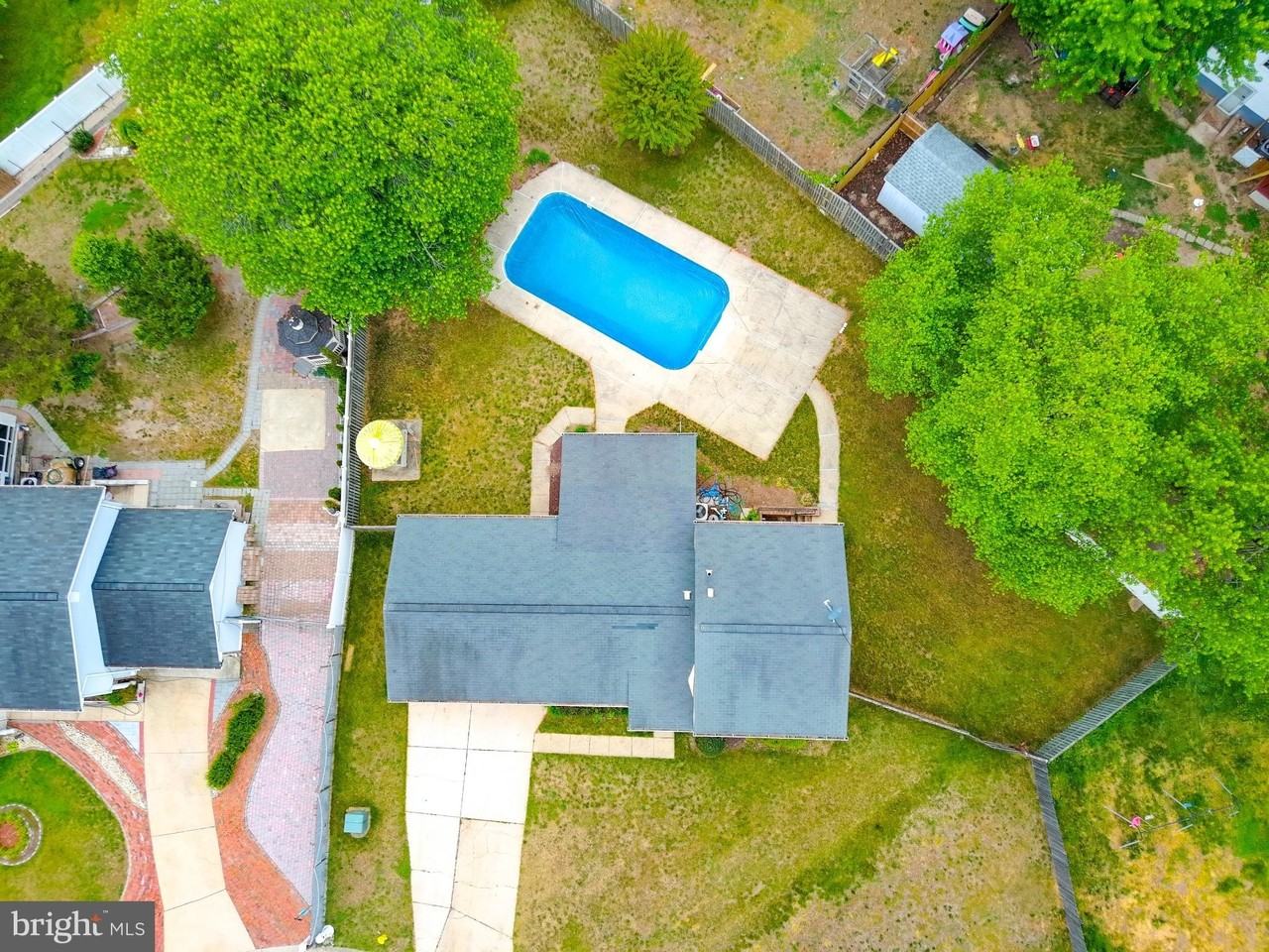 806 Truro Ct - Photo 3 of 24