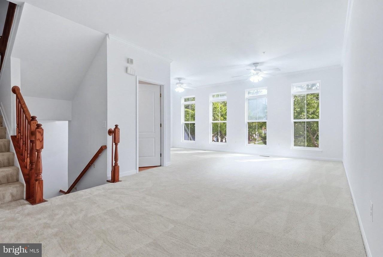 5602 Hartfield Ave - Photo 2 of 25