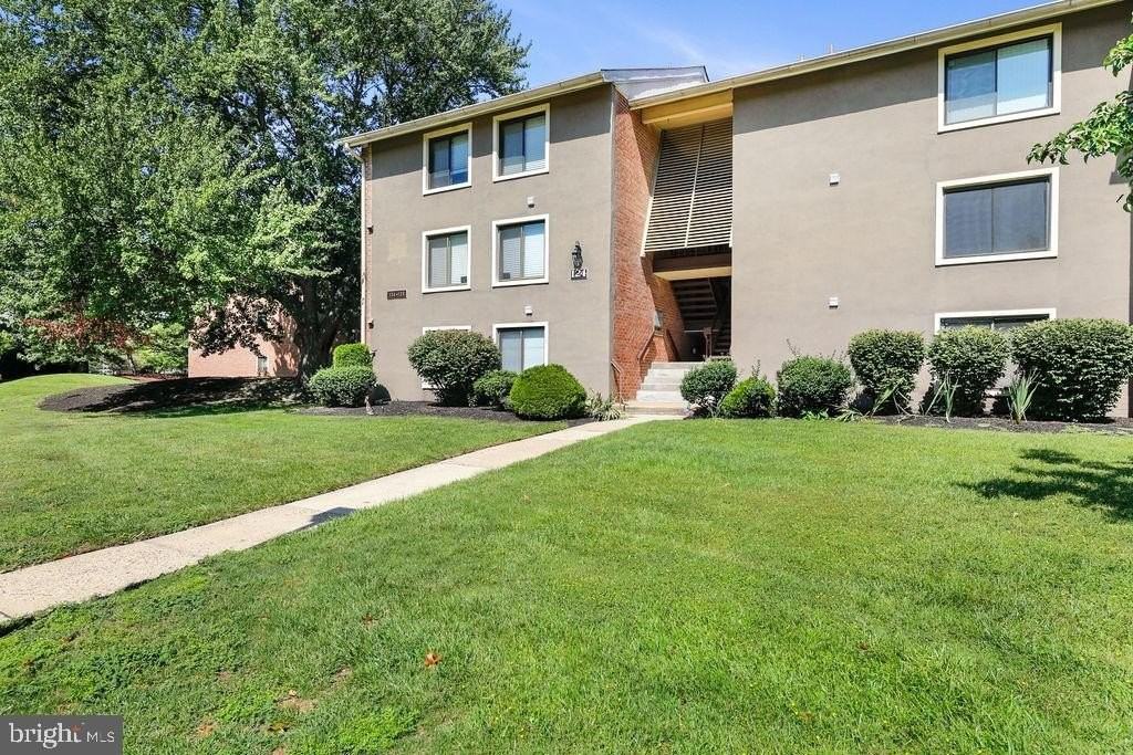 124 Kirkbride Rd Apt 4 - Photo 7 of 33