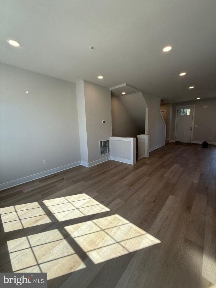 4127 Ridgeview Ave - Photo 4 of 37