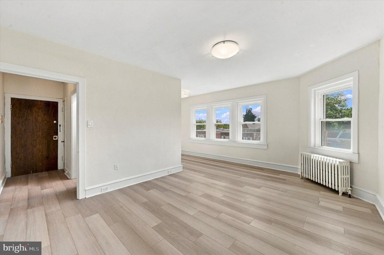 20 Rittenhouse Pl #3 - Photo 7 of 13