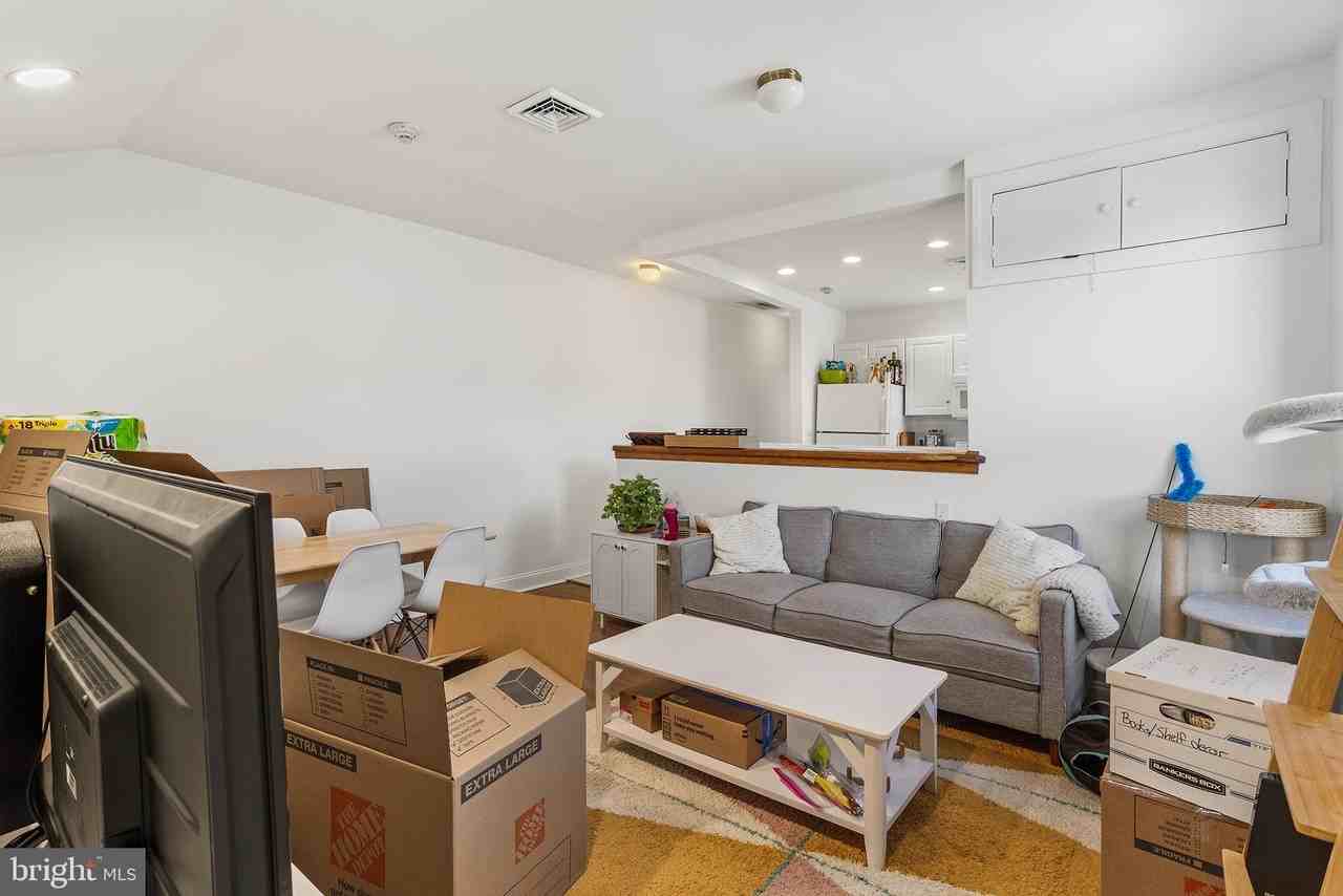 844 N 25th St #2 - Photo 4 of 13