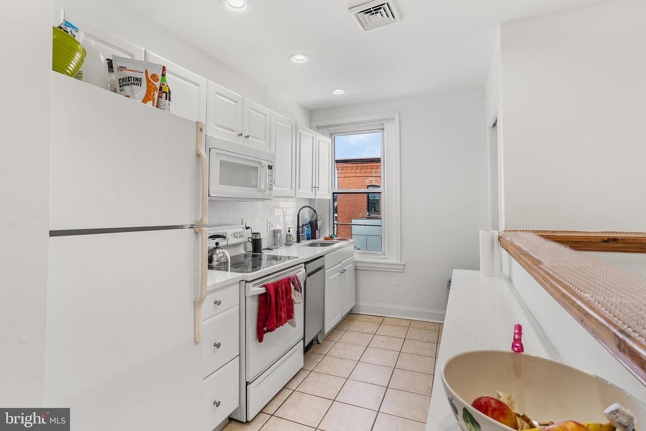 844 N 25th St #2 - Photo 5 of 13