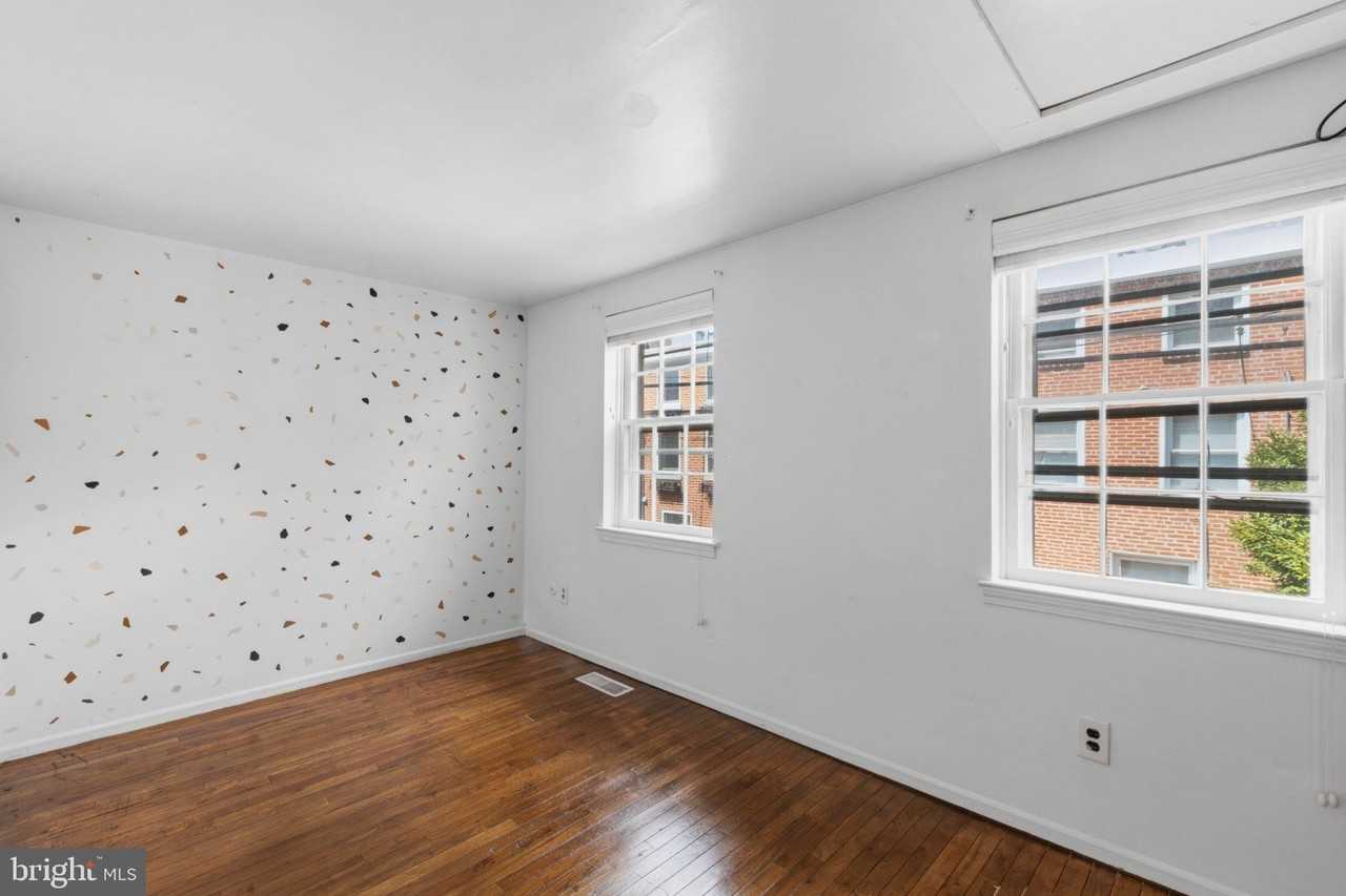 316 W Wildey St - Photo 6 of 19