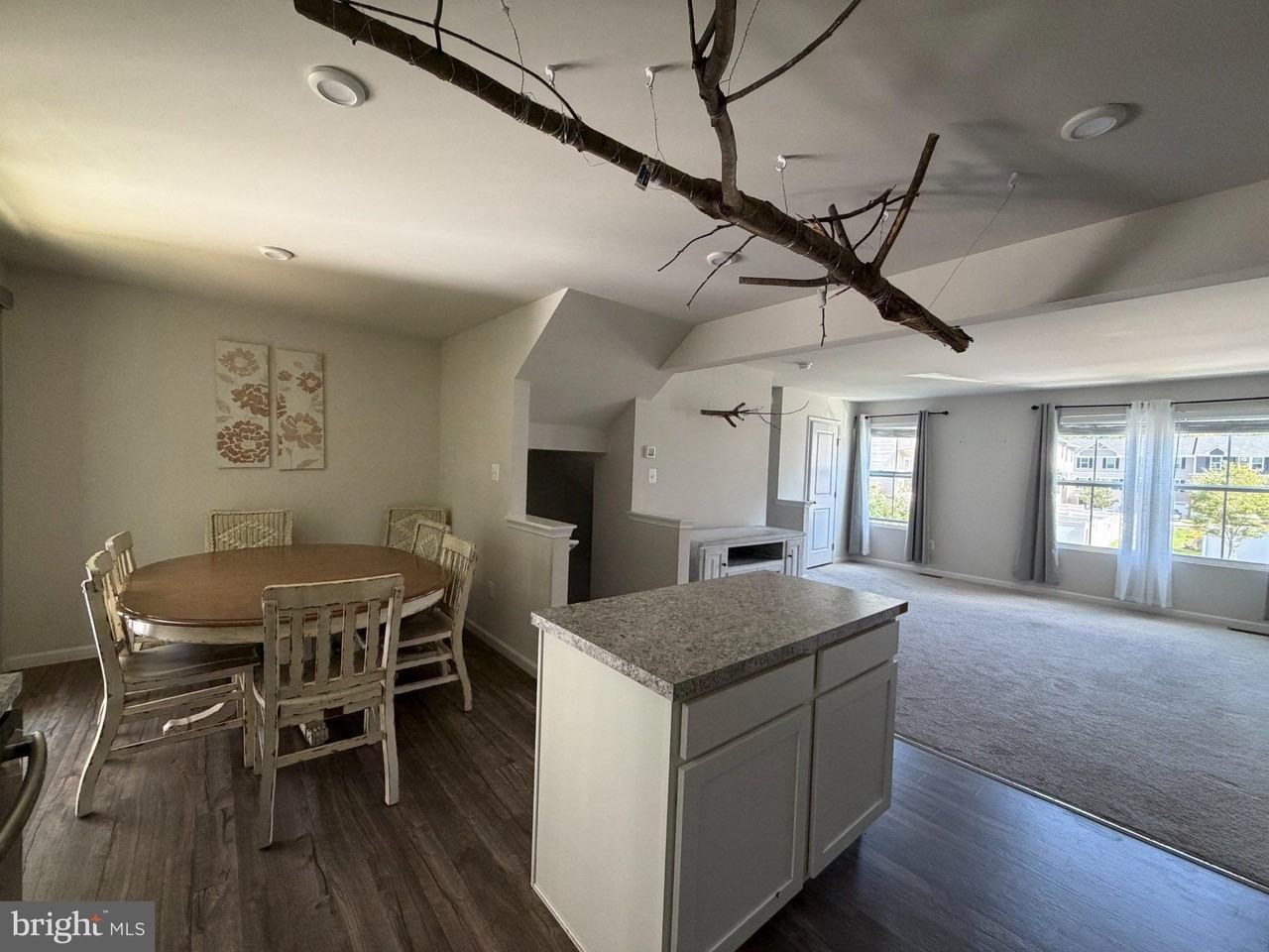 264 Sage Cir - Photo 5 of 39