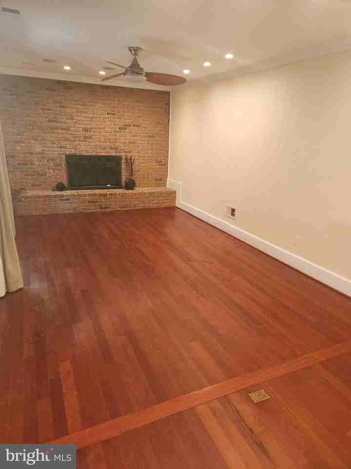 9702 Aspen Hollow Way - Photo 2 of 5