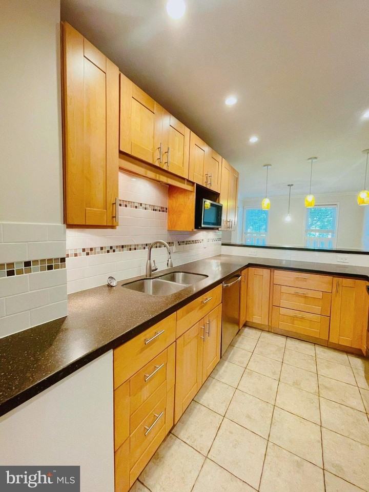 10443 Red Granite Ter - Photo 6 of 31