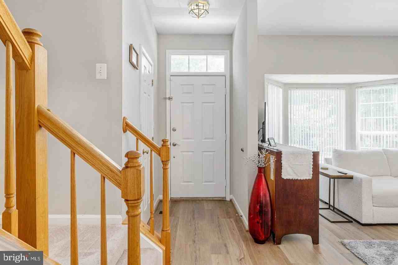 9626 Eaton Woods Pl - Photo 5 of 50