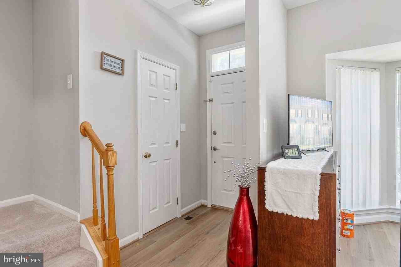 9626 Eaton Woods Pl - Photo 6 of 50