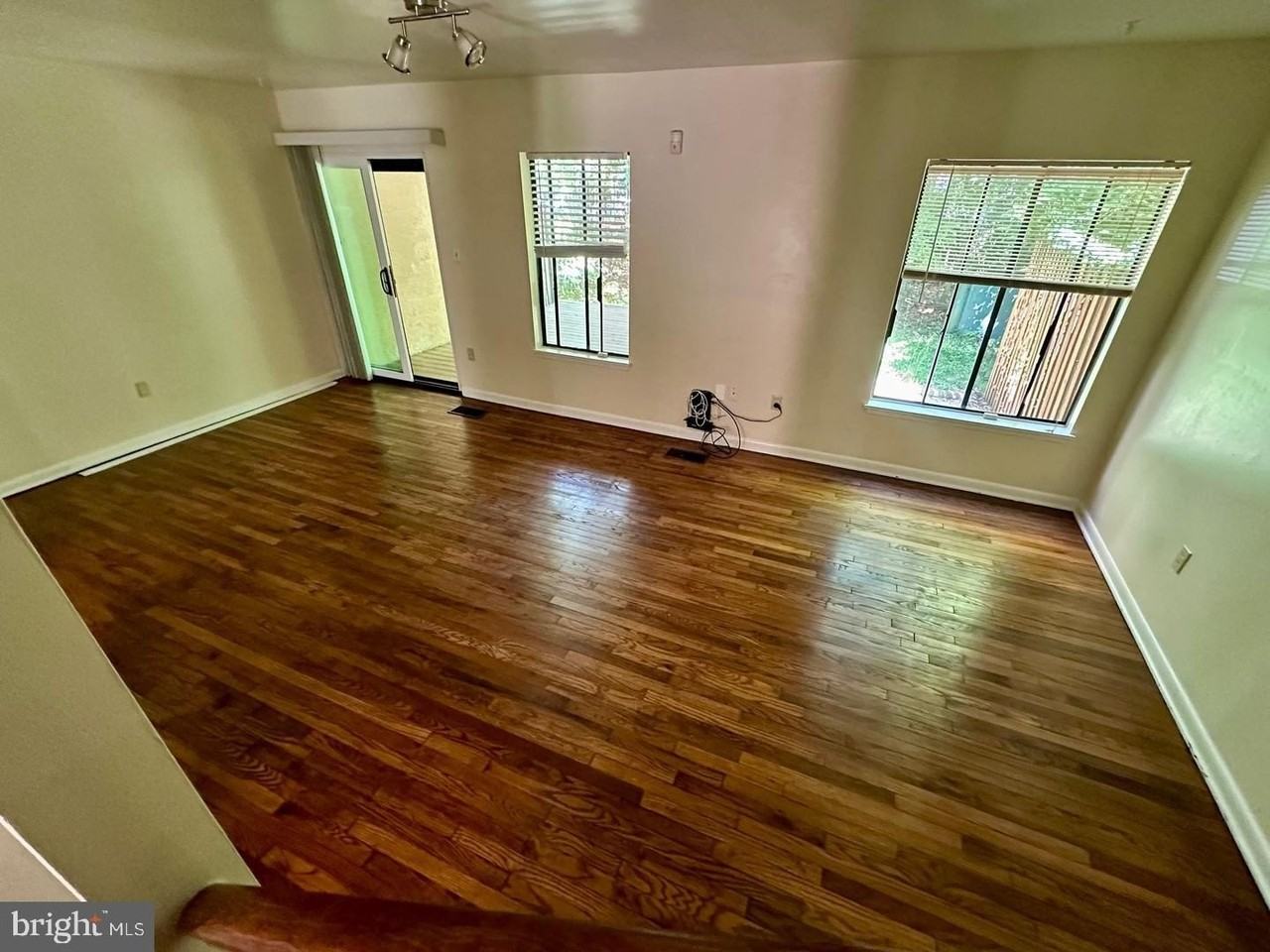 2366 Soft Wind Ct - Photo 3 of 21