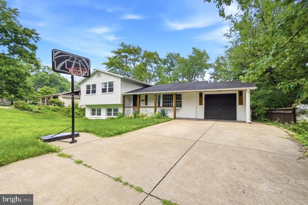 7215 Willow Oak Pl - Photo 3 of 50