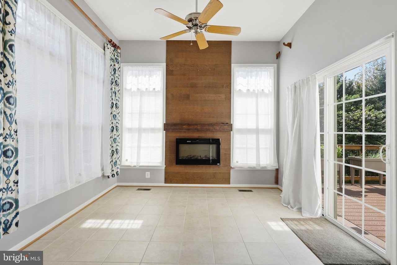 24699 Siltstone Sq - Photo 6 of 27