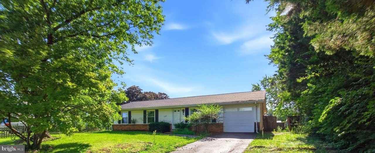 1100 N Sterling Blvd - Photo 2 of 32