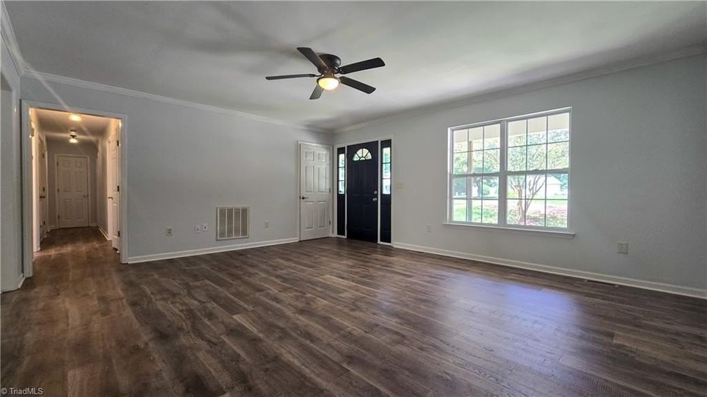 5607 Whispering Pines Dr - Photo 4 of 15