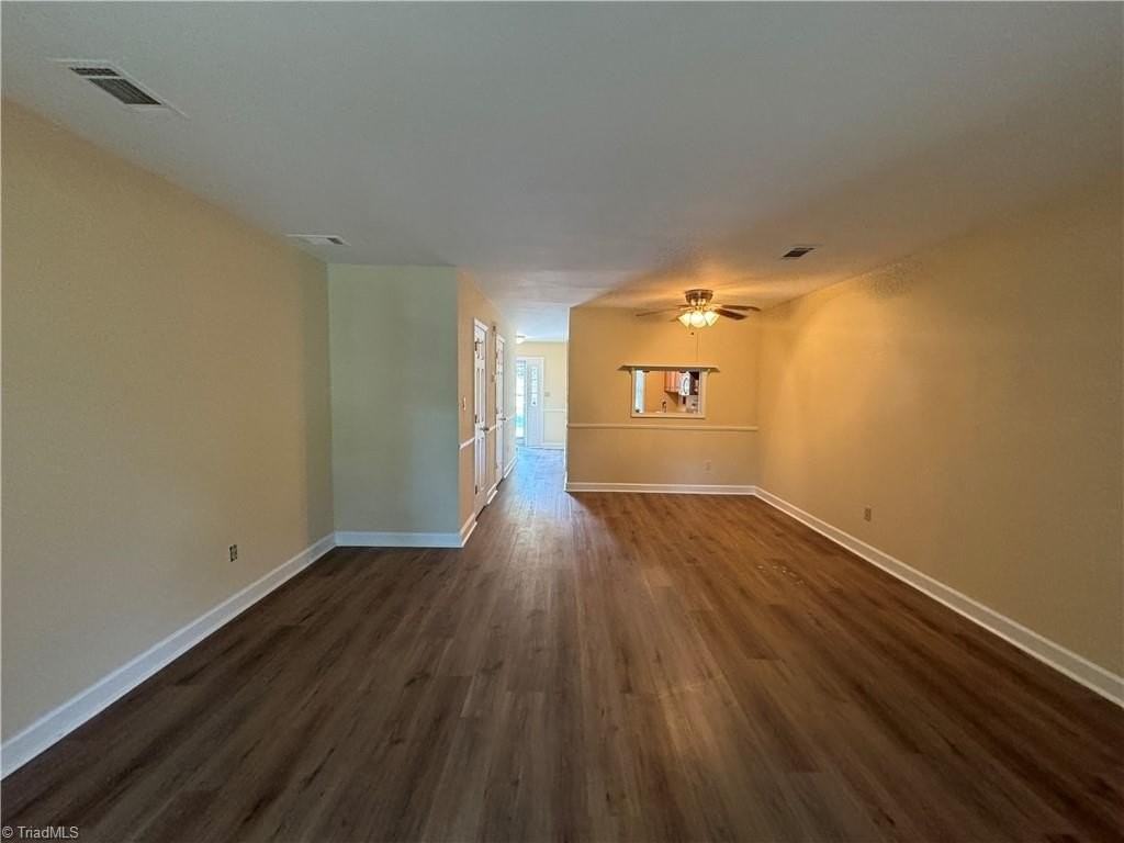 5902 King Charles Ct - Photo 3 of 14