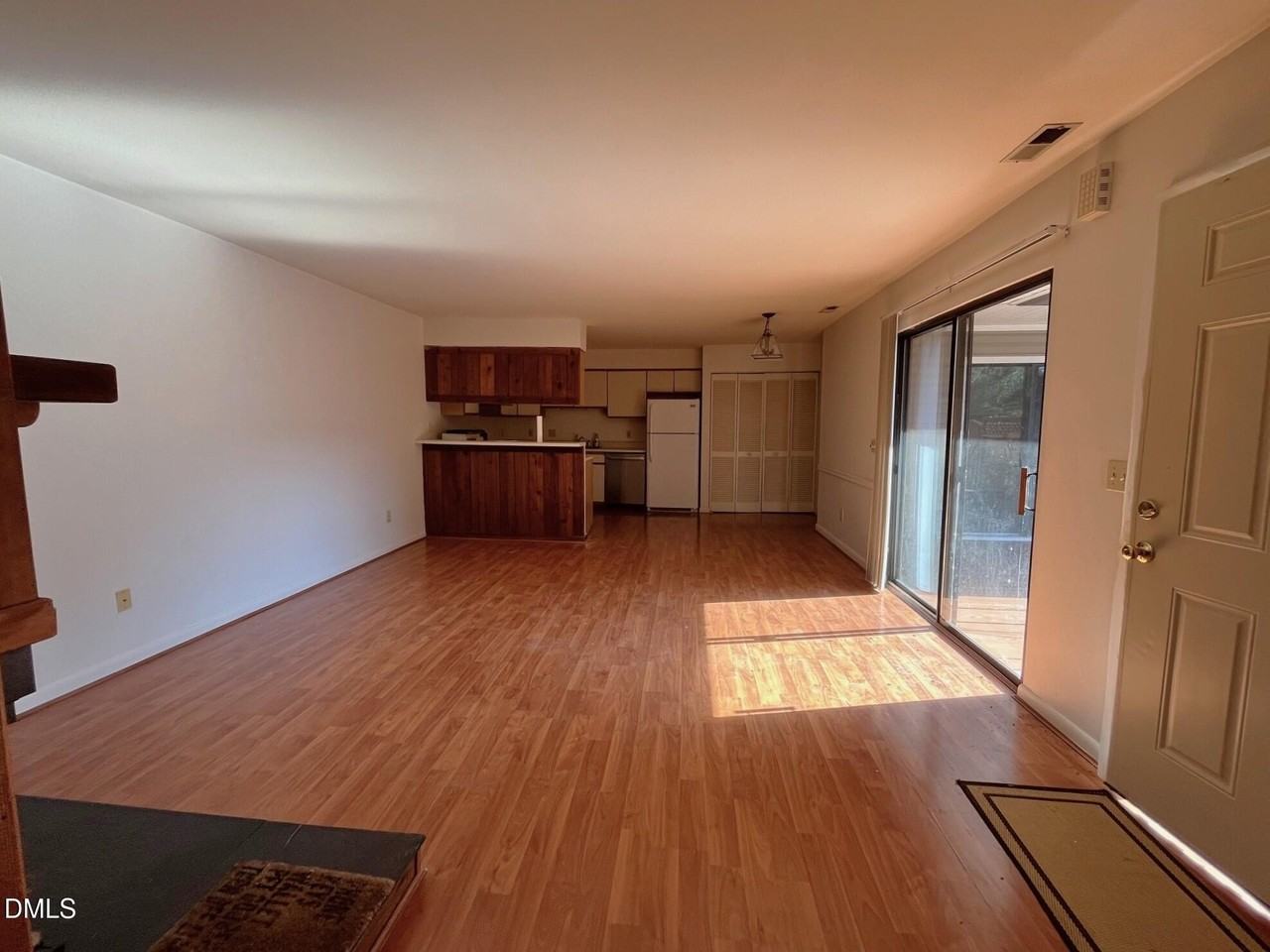 340 Summerwalk Cir - Photo 5 of 14