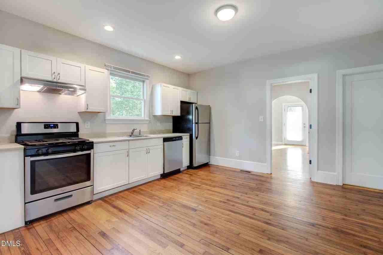 915 Exum St #A - Photo 5 of 15