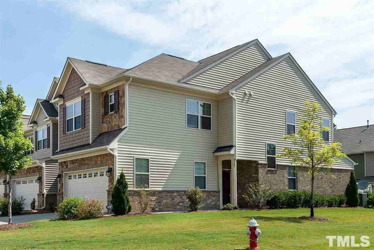 537 Whitworth Ln - Photo 2 of 26