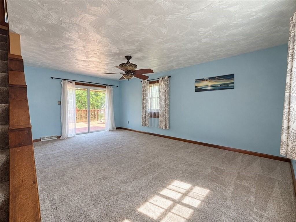 10365 Lilac St - Photo 6 of 17