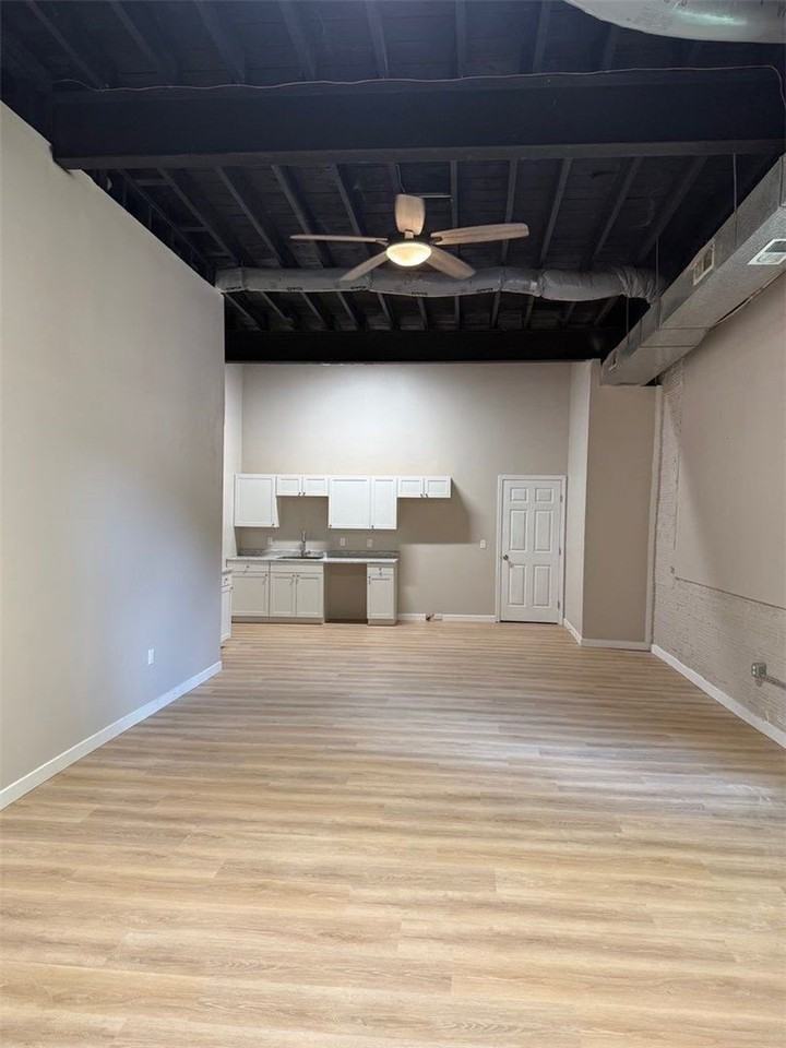 1420 Westfield St #C - Photo 3 of 8