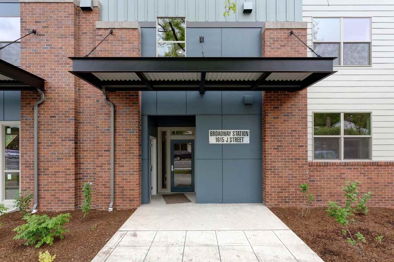 Broadway Station Apartments - Photo 2 of 10